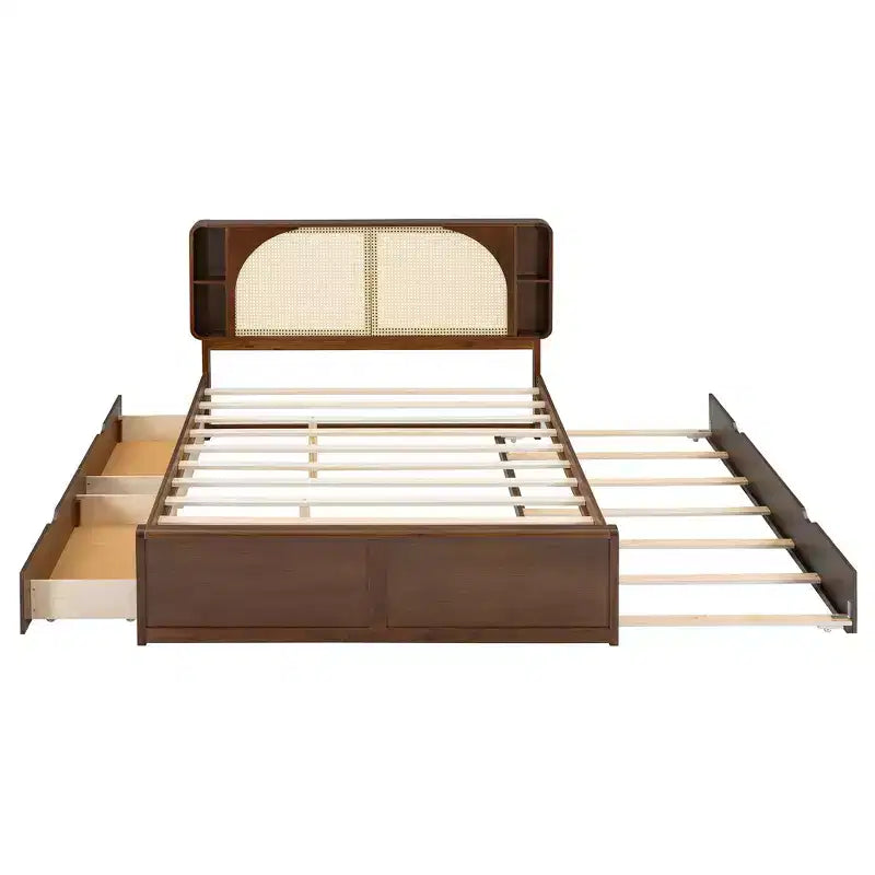 Letto a piattaforma Queen in noce con testiera in rattan, 4 vani portaoggetti, 2 cassetti e letto estraibile, per 2 persone