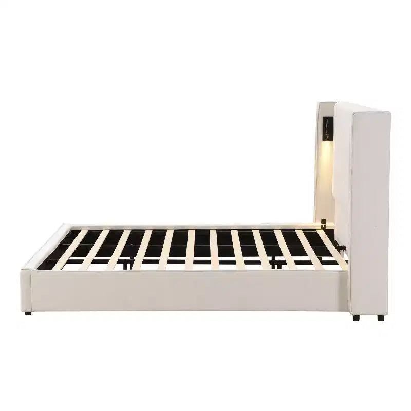 Struttura letto king size imbottita beige con testiera a tutta altezza, lampada da lettura e porta USB – 1 persona