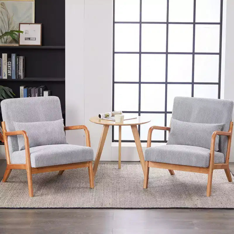 Poltrona d'accento rivestita color beige/grigio-marrone/grigio chiaro con gambe in legno, seduta singola